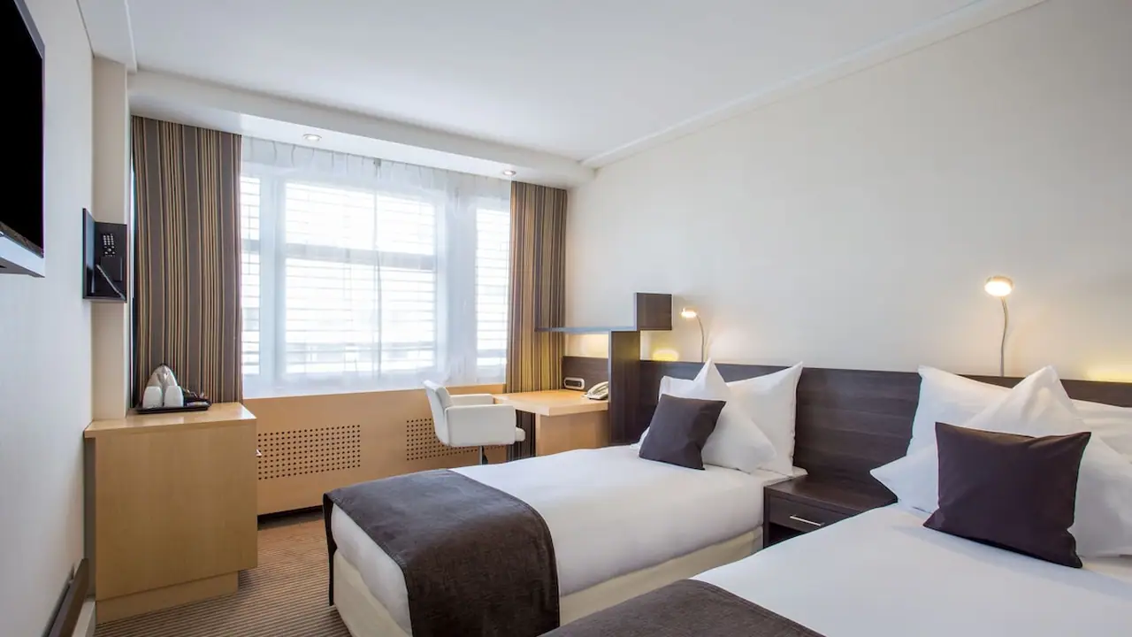 Crowne Plaza
